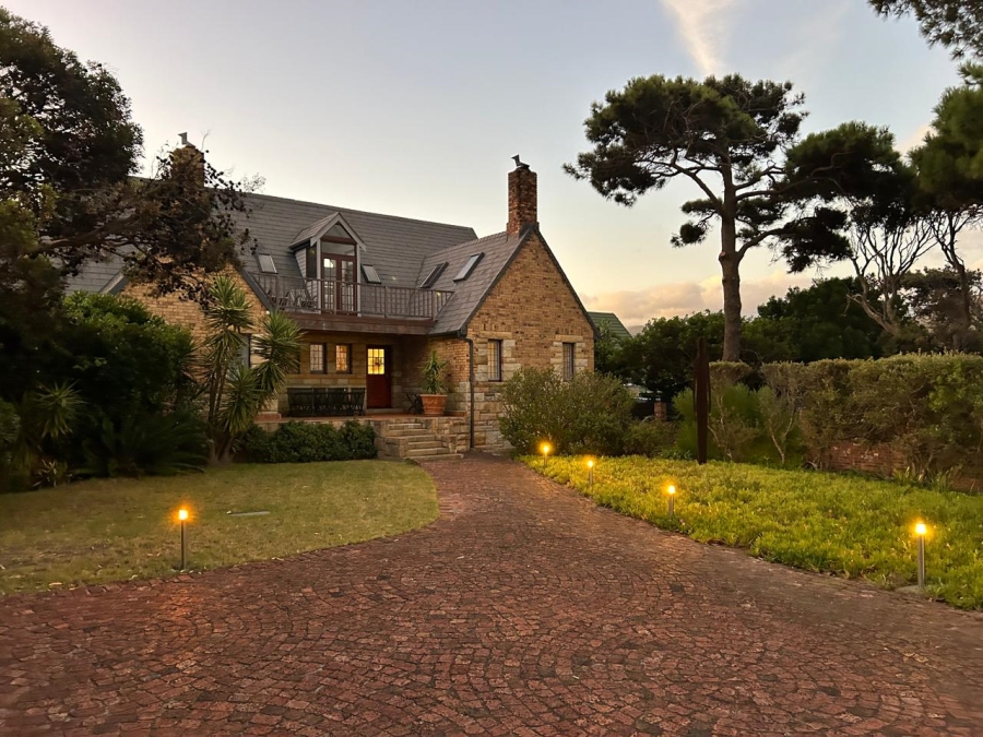 4 Bedroom Property for Sale in Fish Hoek Western Cape